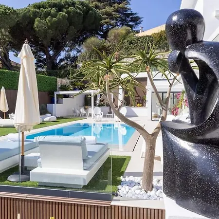 La Desirade- Centre Cannes